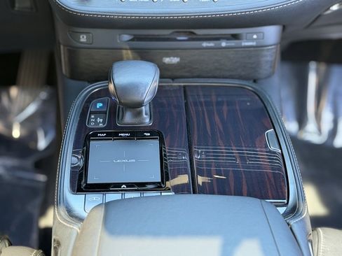 Used 2018 Lexus LS 500 w/ Interior Upgrade Package image 48