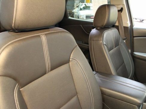 Used 2023 Chevrolet Blazer LT image 9