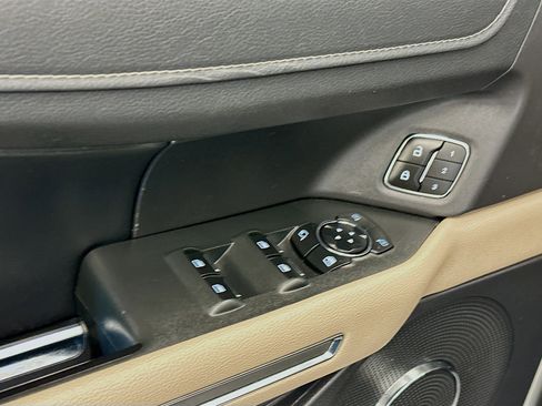 Used 2024 Ford Expedition Max XLT image 15