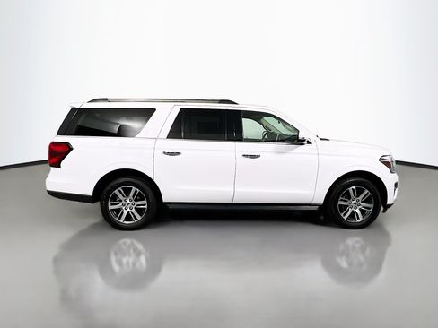 Used 2024 Ford Expedition Max Limited RWD image 3