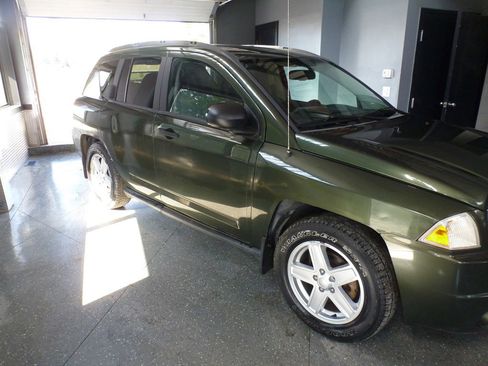 Used 2007 Jeep Compass Sport image 1