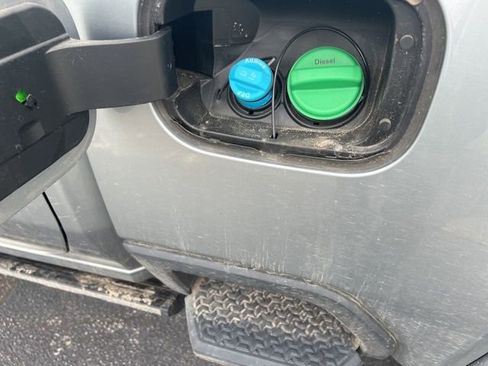 Used 2024 GMC Sierra 2500 Denali Ultimate image 10