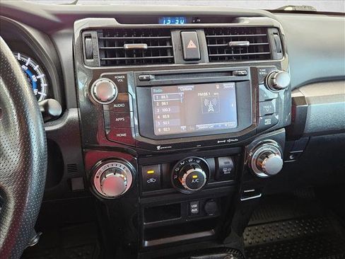 Used 2018 Toyota 4Runner TRD Off-Road Premium image 12