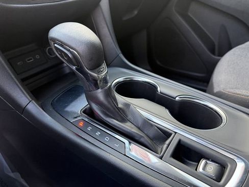 Used 2022 Chevrolet Equinox LT image 21