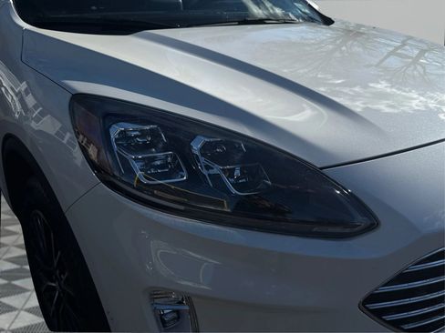 Used 2022 Ford Escape Titanium w/ Titanium Premium Package image 29