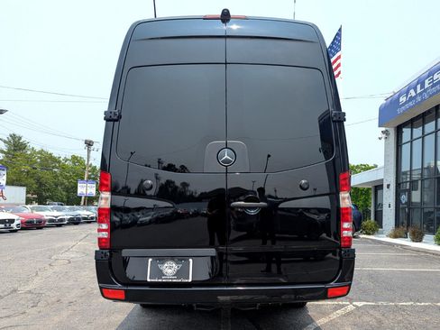 Used 2017 Mercedes-Benz Sprinter 2500 image 8