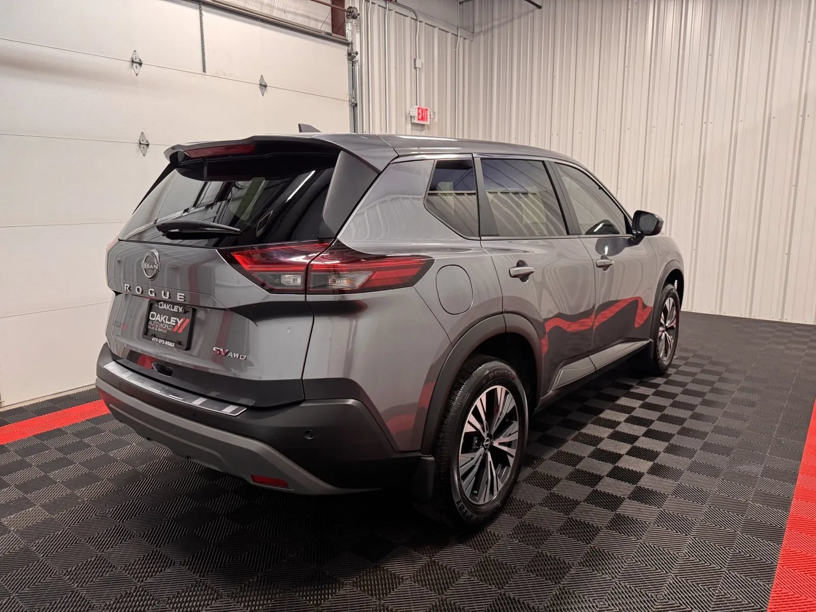 Used 2023 Nissan Rogue SV AWD/4WD image 4