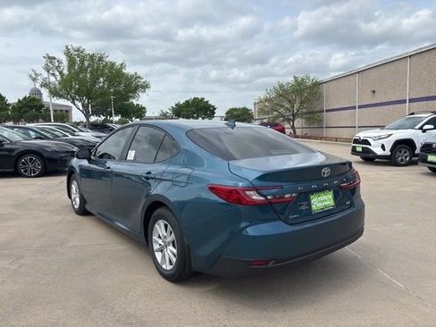 Used 2026 Toyota Camry LE w/ Convenience Package image 6