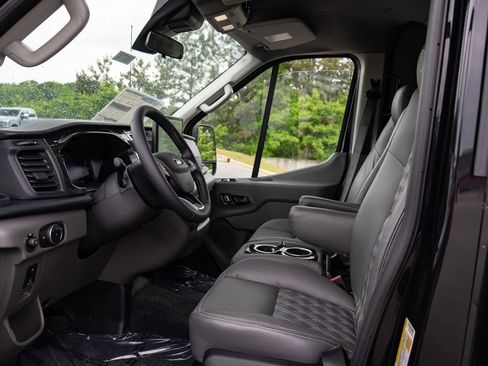 New 2026 Ford Transit 250 148 Medium Roof Extended AWD image 25