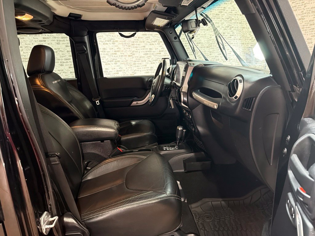 Used 2014 Jeep Wrangler Unlimited Rubicon AWD/4WD image 10