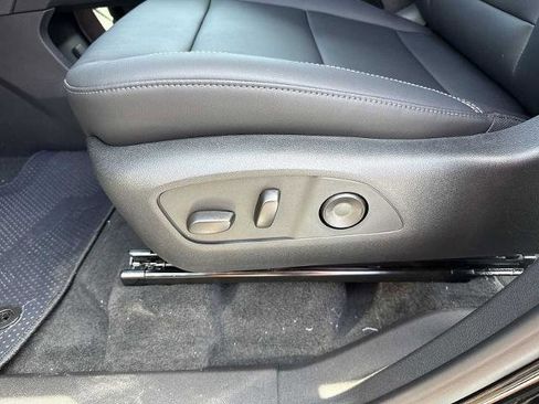 New 2025 GMC Acadia Elevation w/ Elevation Premium Package image 21