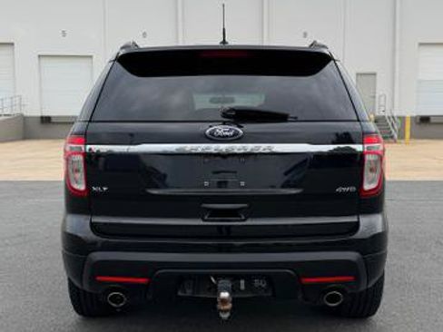 Used 2014 Ford Explorer XLT w/ Equipment Group 202A AWD/4WD image 5