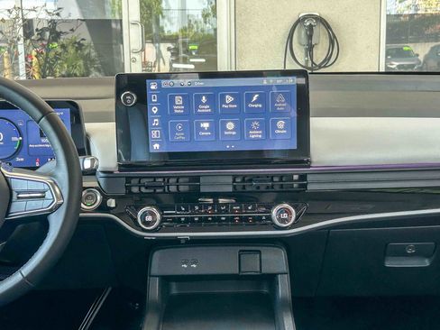 Used 2025 Honda Prologue Touring image 13