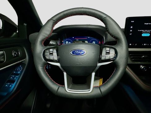 New 2026 Ford Explorer ST-Line w/ ST-Line Street Pack AWD/4WD image 11