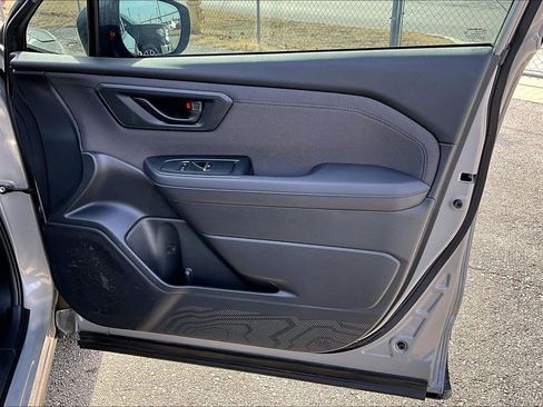 Used 2025 Subaru Forester Premium image 25