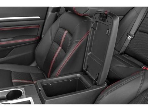 New 2026 Nissan Altima 2.5 SR FWD image 17