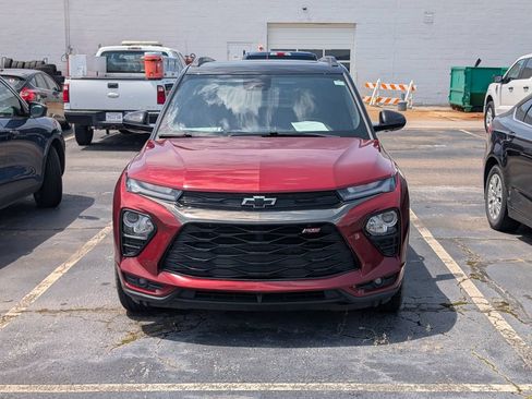 Used 2023 Chevrolet TrailBlazer RS w/ Sun and Liftgate Package FWD image 5
