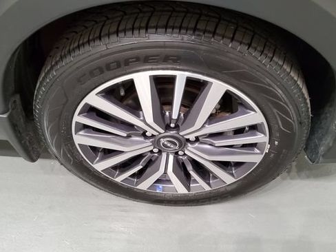 Used 2023 Nissan Kicks SV FWD image 30