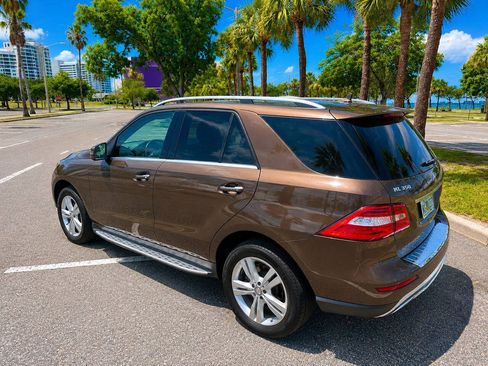 Used 2013 Mercedes-Benz ML 350 2WD image 3