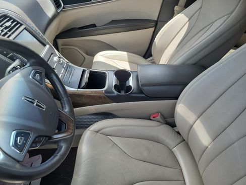 Used 2018 Lincoln MKX Reserve FWD image 13
