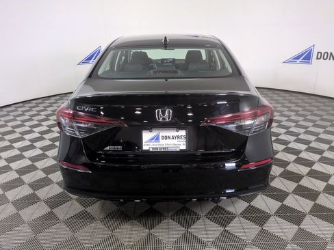 Certified 2025 Honda Civic LX image 4