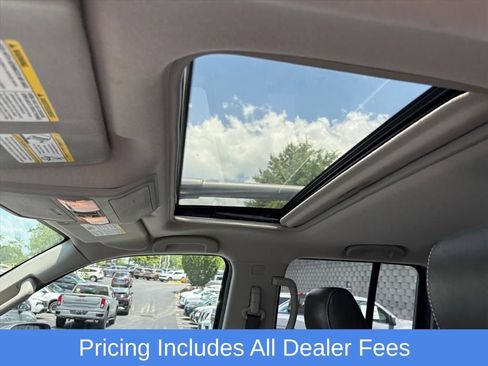 Used 2016 Nissan Frontier PRO-4X w/ Pro-4x Luxury Package AWD/4WD image 12