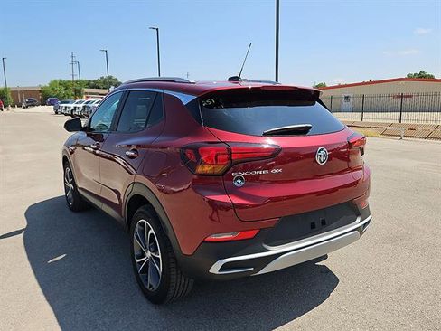 Used 2023 Buick Encore GX Select FWD image 3