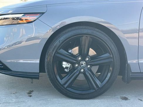 Used 2024 Honda Accord Sport image 6