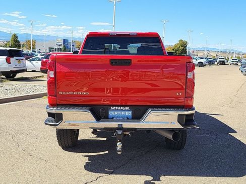 Used 2024 Chevrolet Silverado 2500 LT w/ Convenience Package image 7
