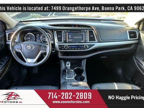 Used 2016 Toyota Highlander XLE AWD/4WD image 16
