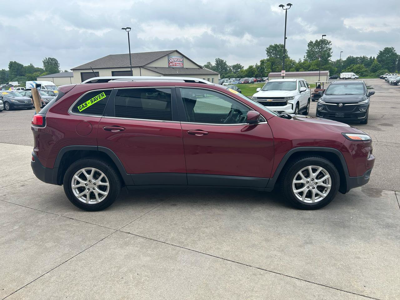 Used 2018 Jeep Cherokee Latitude FWD image 4