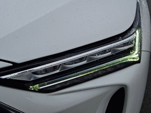 Certified 2023 Acura MDX SH-AWD w/ Technology Package image 9