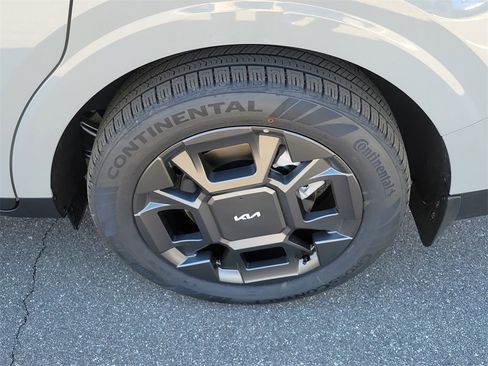 New 2026 Kia Carnival EX image 39