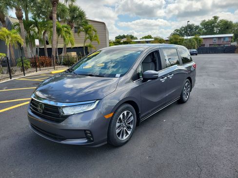 Used 2024 Honda Odyssey EX-L image 10