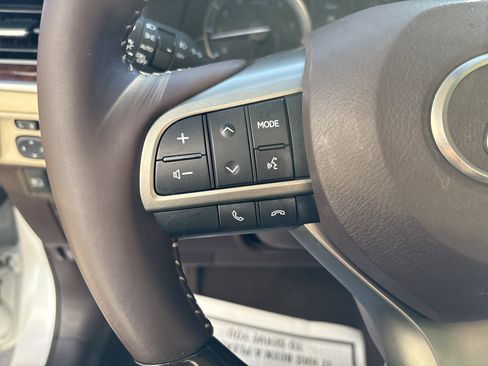 Used 2017 Lexus ES 350 image 19