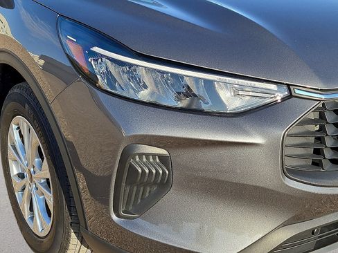 Used 2025 Ford Escape Active FWD image 8