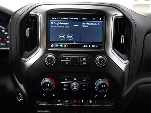 Used 2022 Chevrolet Silverado 1500 RST image 21