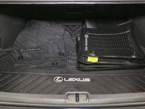 Used 2019 Lexus ES 350 image 11