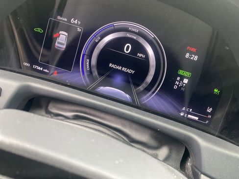 Used 2022 Lexus LS 500h AWD w/ Luxury Package image 9