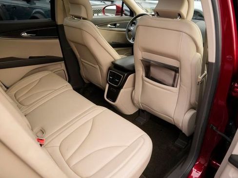 Used 2016 Lincoln MKX Reserve w/ Climate Package image 15