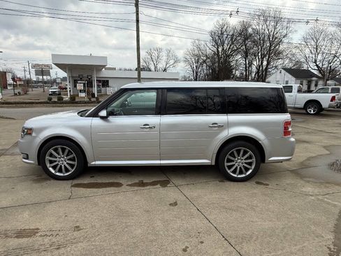 Used 2018 Ford Flex Limited FWD image 2