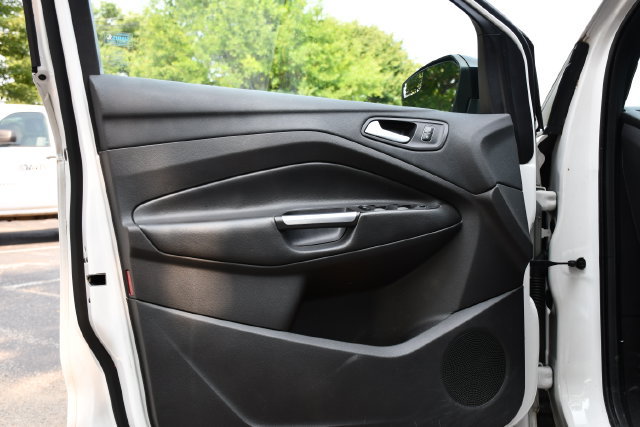 Used 2017 Ford Escape SE w/ SE Sport Appearance Package FWD image 10