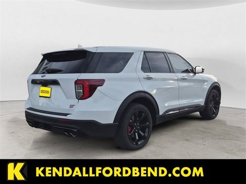 Certified 2022 Ford Explorer ST w/ Equipment Group 401A image 5