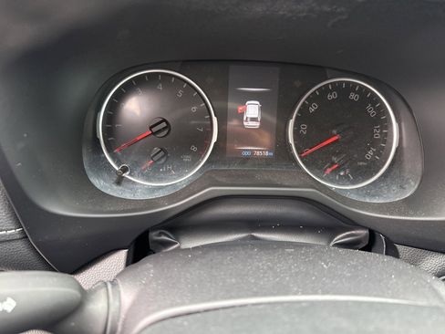 Used 2021 Toyota RAV4 XLE Premium w/ Carpet Mat Package (TMS) image 12