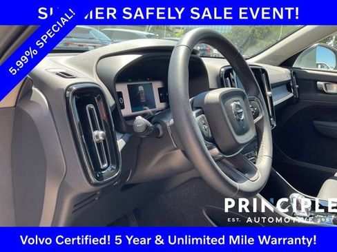 Certified 2025 Volvo XC40 B5 Plus w/ Protection Package Premier AWD/4WD image 16