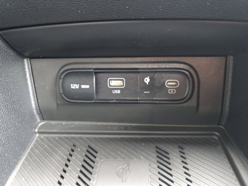 Certified 2024 Kia Sportage EX image 18