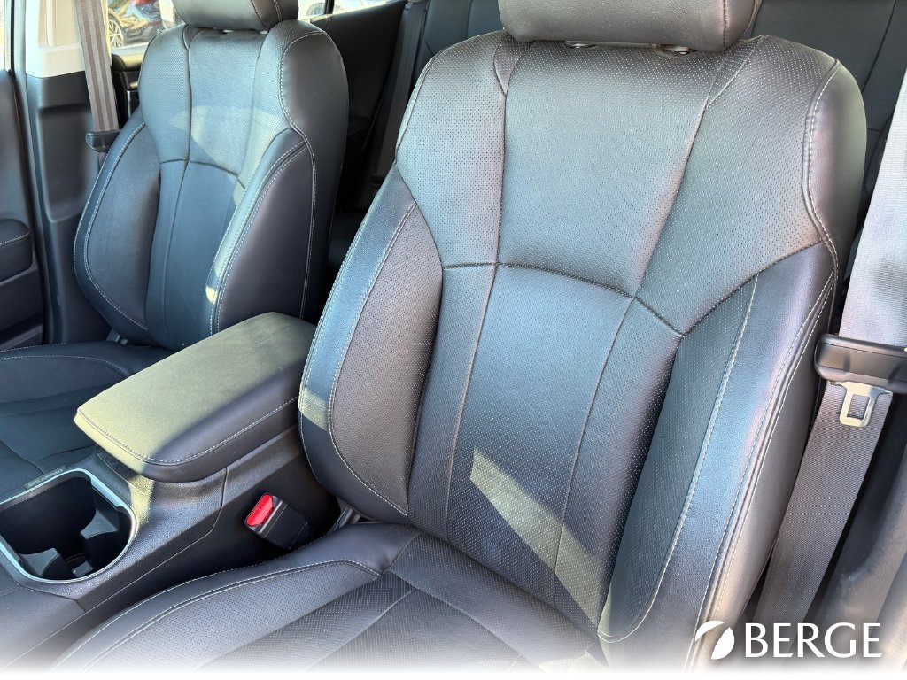Used 2023 Subaru Outback Touring XT w/ Tech Package 3 AWD/4WD image 14