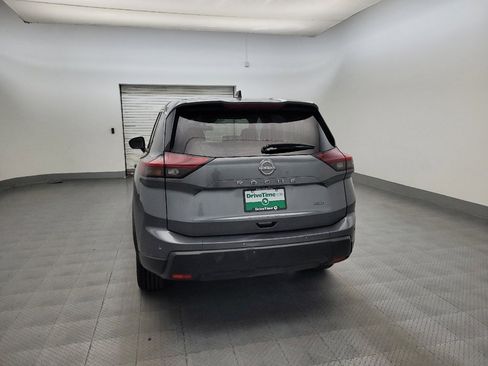 Used 2024 Nissan Rogue S AWD/4WD image 6