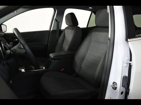 Used 2024 Chevrolet Equinox LT AWD/4WD image 20