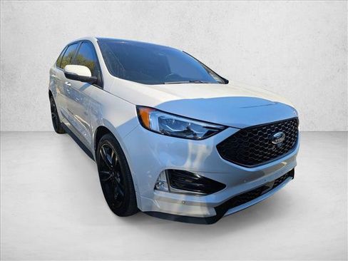 Used 2019 Ford Edge ST w/ Equipment Group 401A image 2